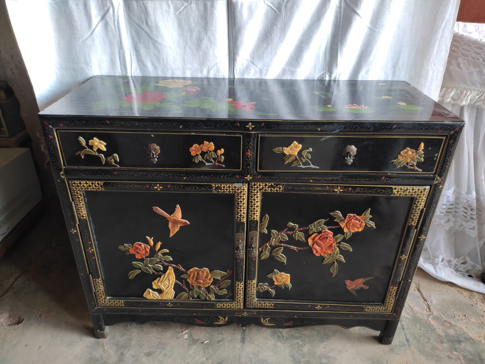 Chinese Lacquer Storage Chest-SoUnique.PK